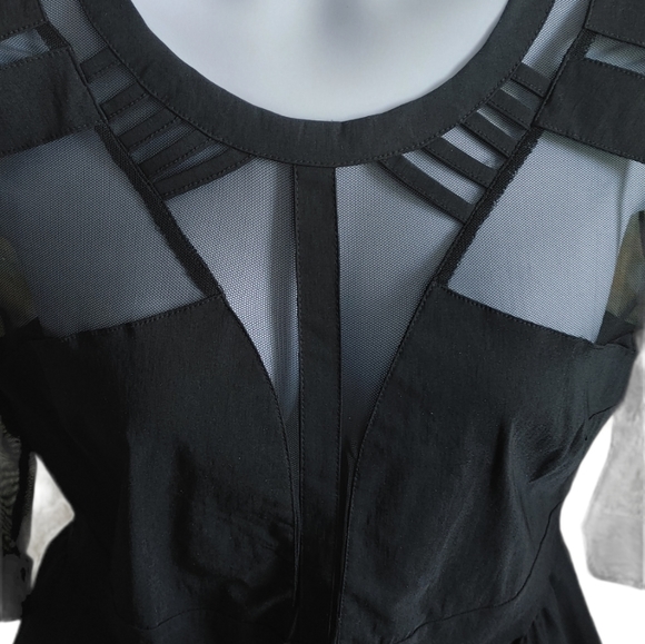 NWOT Junior Plus Black Stretch Peplum Sheer Top - Picture 5 of 8
